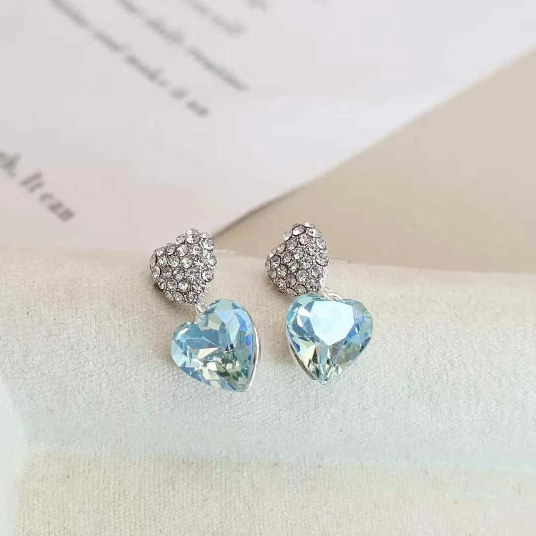 Glitter Heart Shaped Rhinestone Elegant Stud Earrings for Girls Sweet Cute Trendy Stylish Jewelry for Women Ladies Accessories