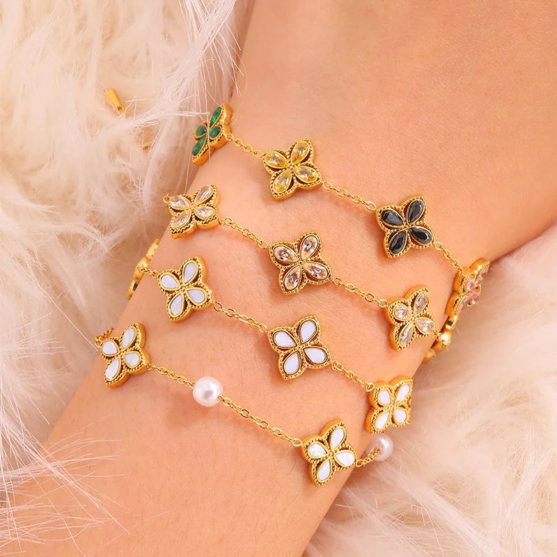 Fashionable Zircon Four-leaf Clover Bracelet for Girl Refined Unique Light Luxury High-end Jewelry Women's Accessories Wholesale