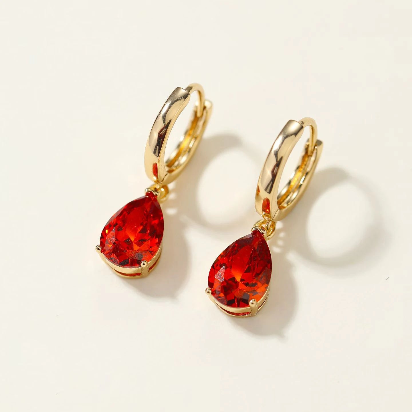 Fashion Classic Minimalistic Trendy Drop Earrings for Girls Glitter Heart Shaped Jewelry for Women Ladies Accessories Wholesale
