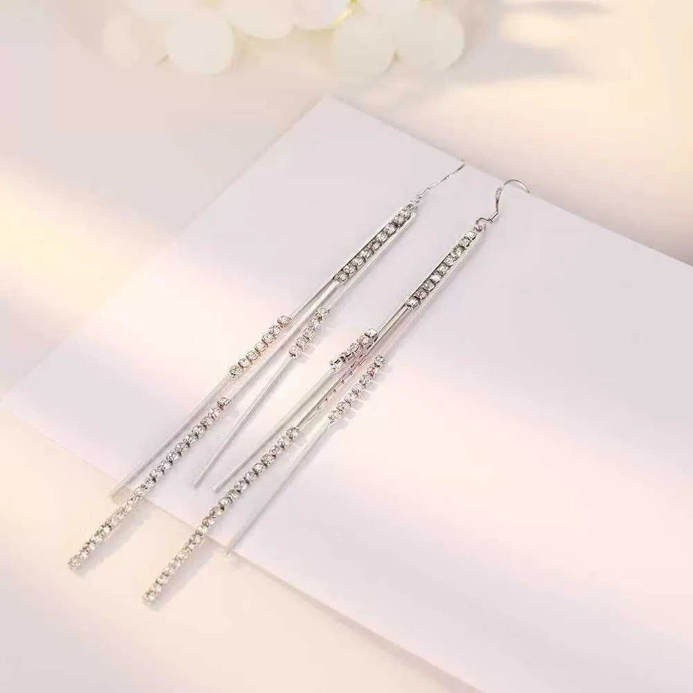 Women Irregular Shape Tassel Design Imitation Pearl Decorative Drop Earring Fashion Glitter Sequined Bulk Jewelry Accessories