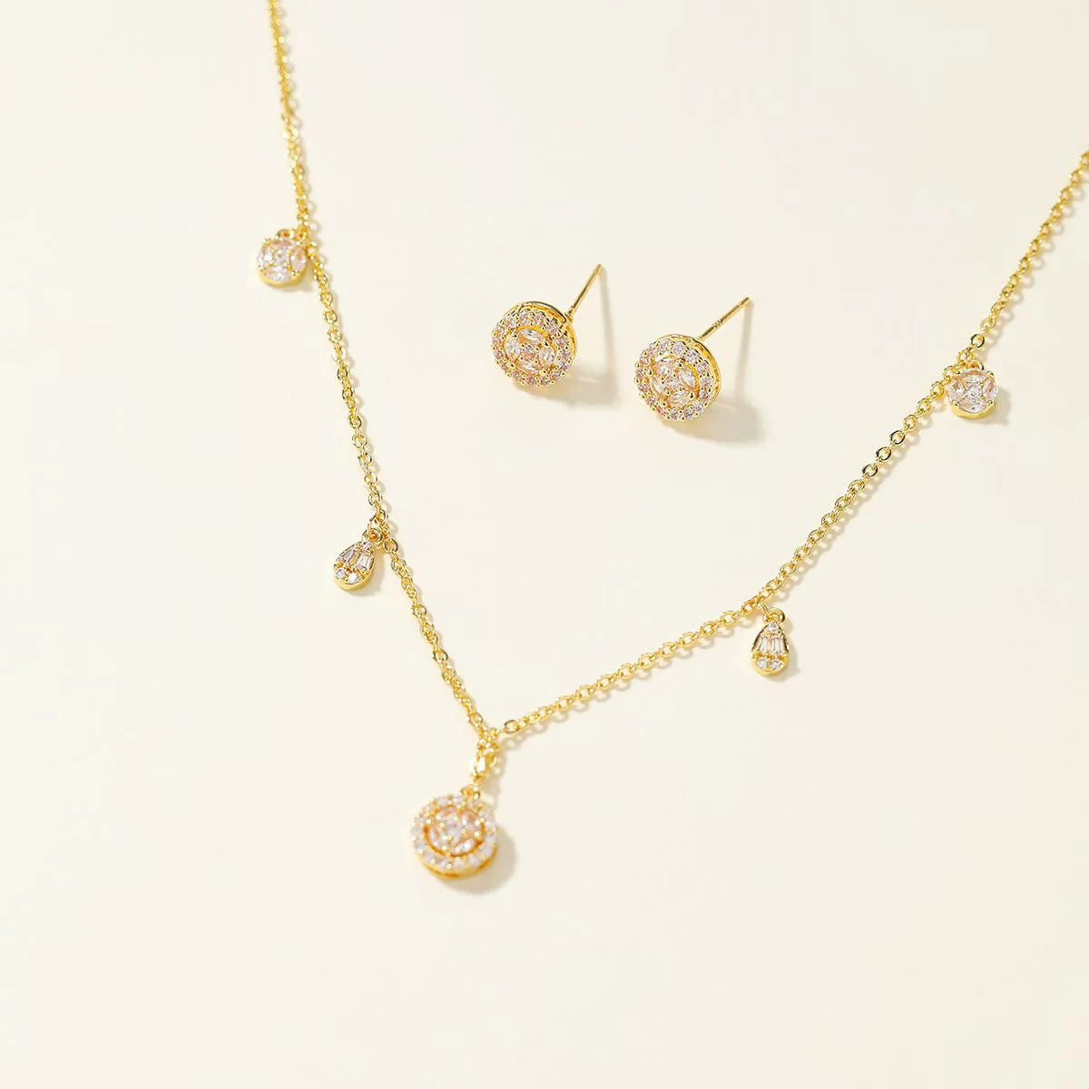 Fashion Refined Trendy Luxury Necklaces for Girls Glamorous Stud Earrings Jewelry Sets for Women Ladies Accessories Femme