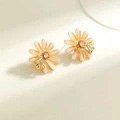 Female Flower Shape New Design Small Stud Earring Sweet Fashion Chic High Quality Jewelry Accessories for Women Holiday Causal