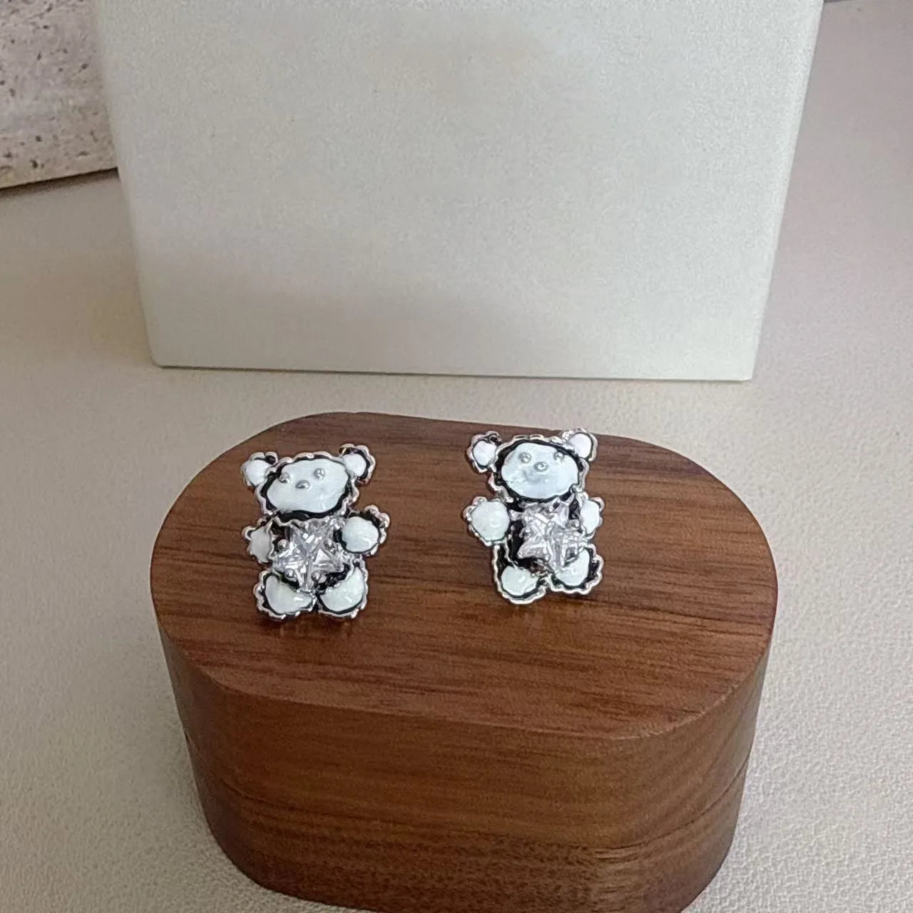 Luxury Fashion Butterfly Rhinestone Glitter Stud Earrings for Girls Animals Bear Dainty Jewelry for Women Ladies Accessories