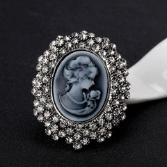 Fashion Elegant Vintage Retro Brooches for Girls Sweet Trendy Pins Jewelry for Women Ladies Accessories Chinese Supplier Chic