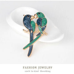 Fashion Birds Animals Sweet Brooches for Girls Elegant Glamorous Charms Pins Jewelry for Women Ladies Accessories Wholesale