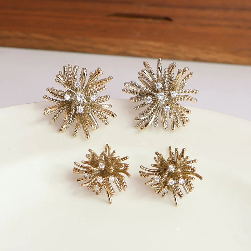 Fashion Sweet Flower Trendy Dainty Drop Earrings for Girls Elegant Glamorous Jewelry for Women Ladies Accessories Wholesale