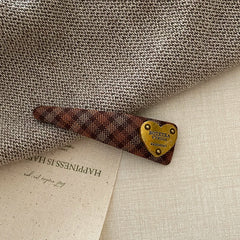Female Brown Plaid Golden Heart Letter Snap Clips Fashion Elegant Simple Bulk Order in Stock Hairpins Accessory for Women Daily