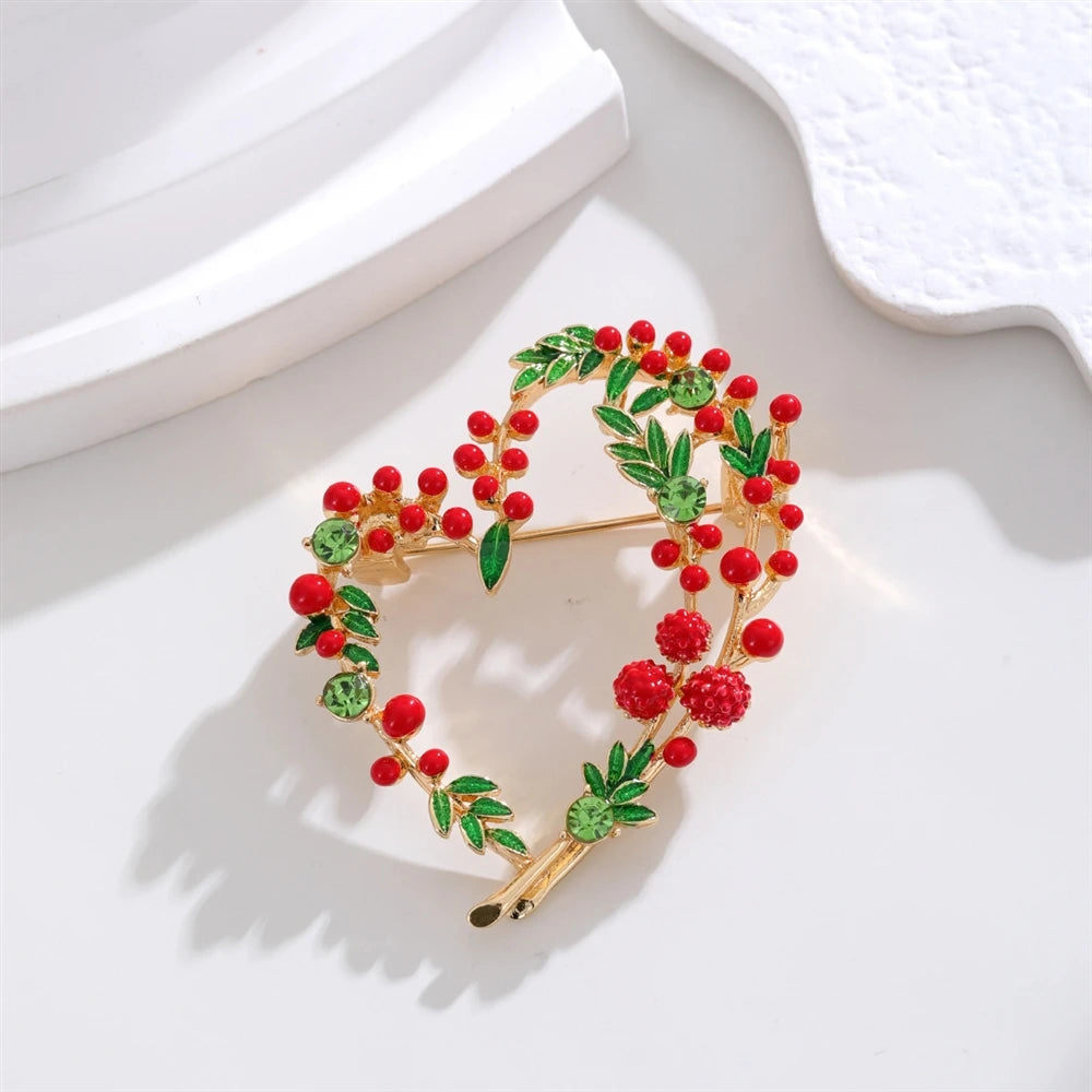 Fashion Heart Shaped Glitter Brooches for Girls Sweet Vintage Glamorous Charms Pins Jewelry for Women Ladies Accessories Female