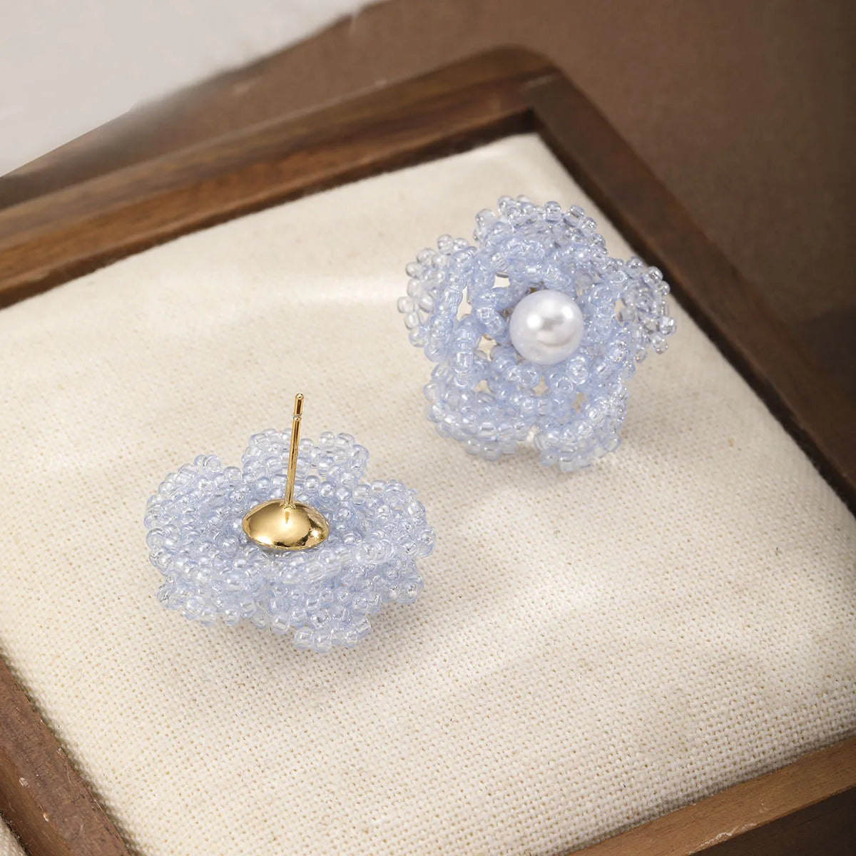 Fashion Beads Flower Sweet Stud Earrings for Girls Trendy Stylish Jewelry for Women Ladies Wholesale China Manufacturer Bulk