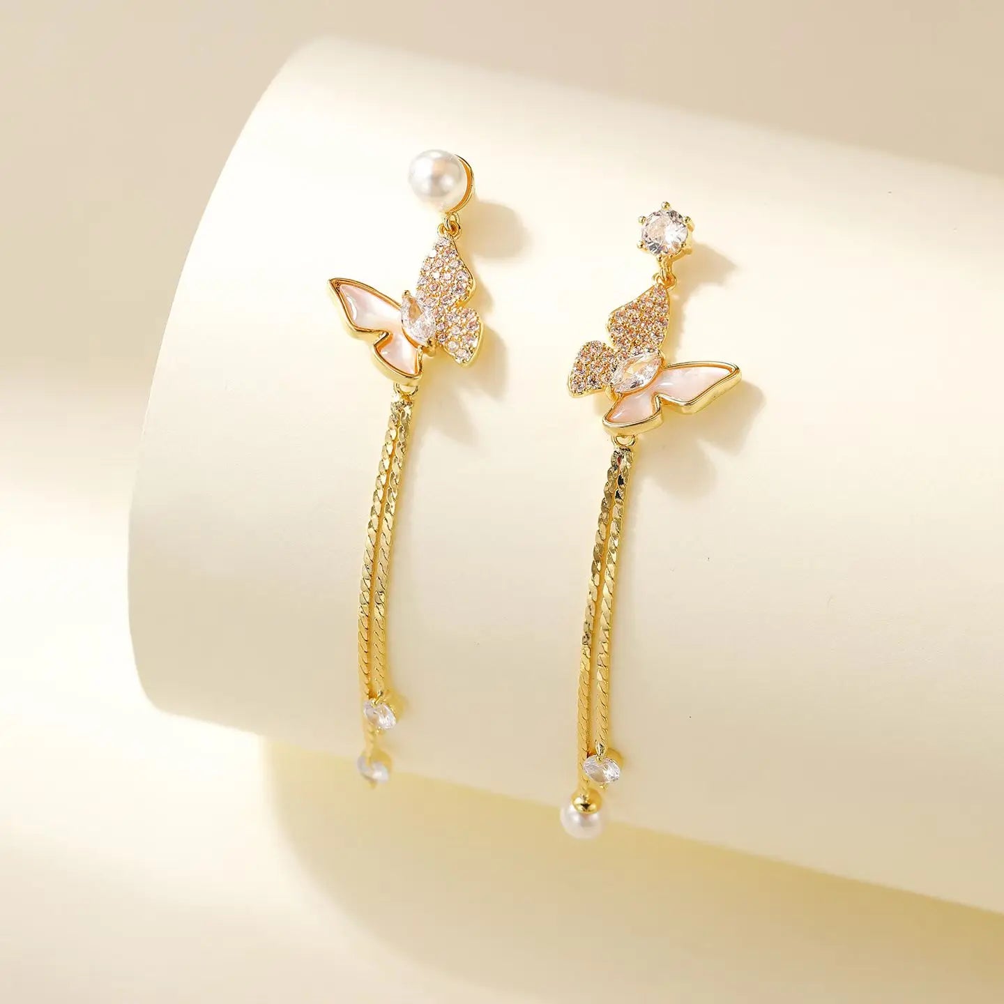 Fashion Elegant Trendy Tassel Butterfly Drop Earrings for Girls Sweet Dainty Glamorous Jewelry for Women Ladies Accessories