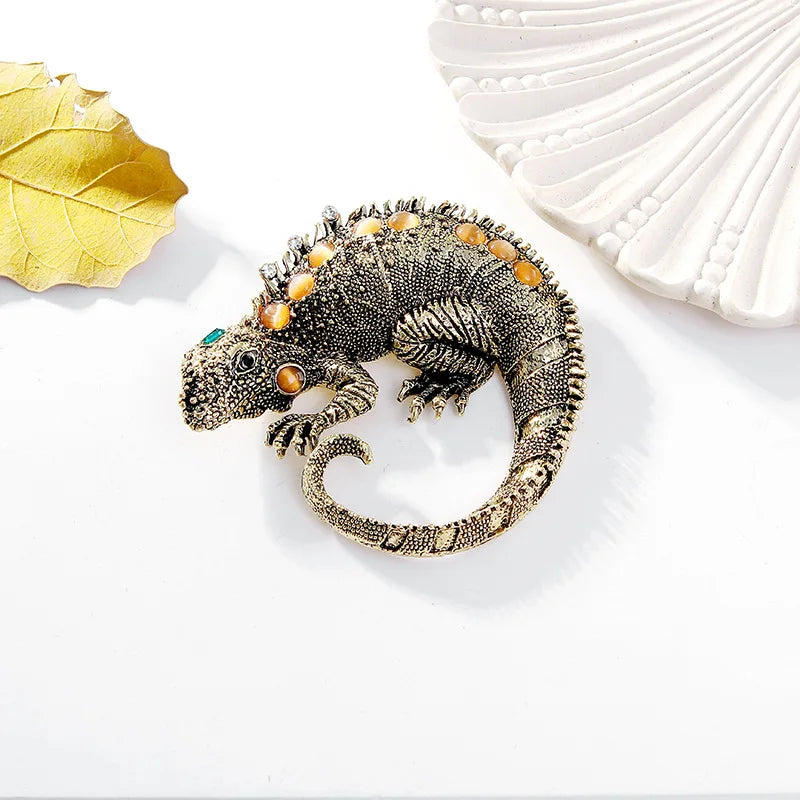 Fashion Glitter Animals Lizard Brooches for Girls Trendy Stylish Punk Spicy Pins Jewelry for Women Ladies Accessories Wholesale