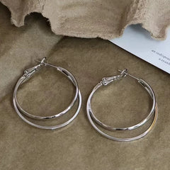 Fashion Simple Minimalistic Classic Hoop Earrings for Girls Elegant Charms Art Deco Jewelry for Women Ladies Accessories Chic