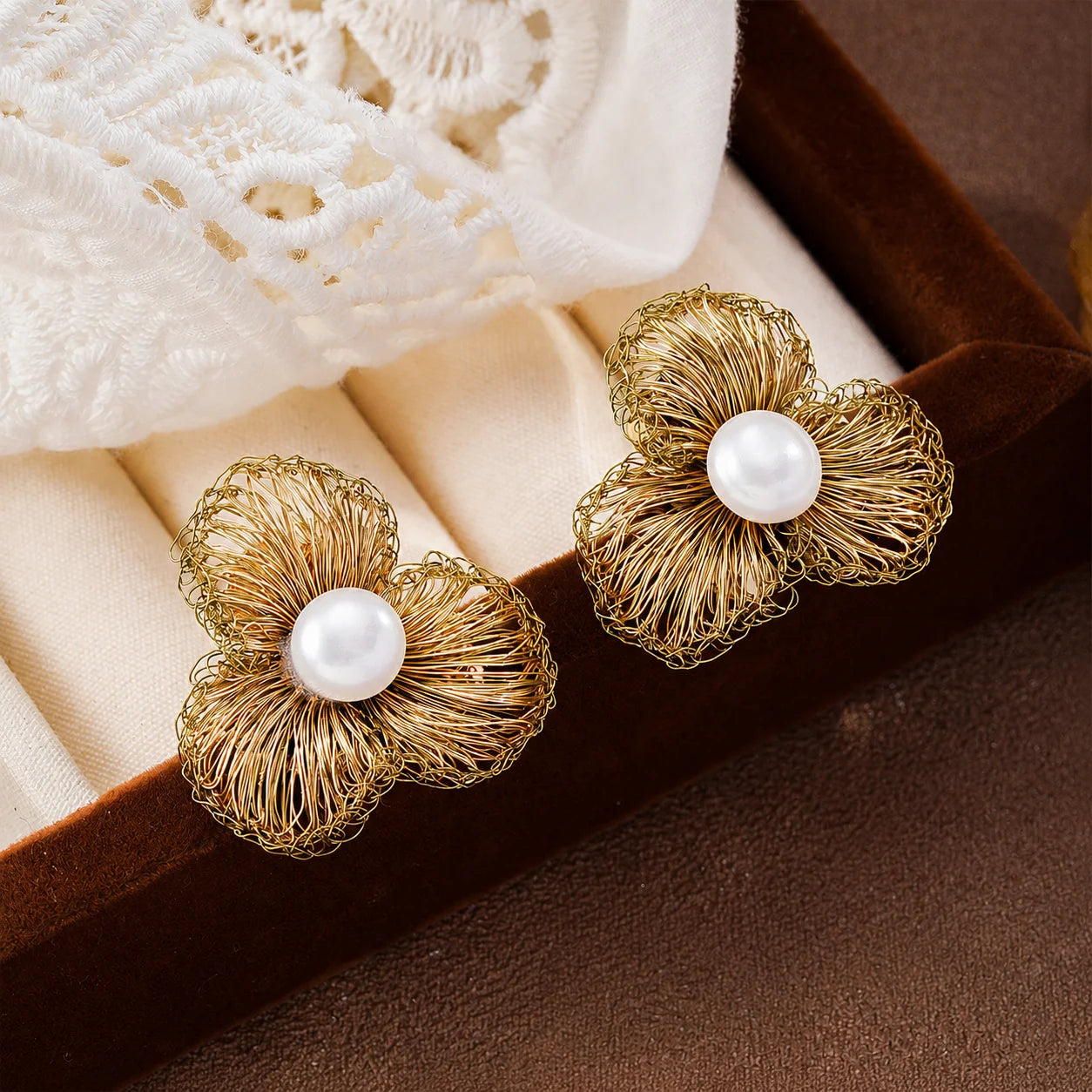 Fashion Copper Wire Crochet Flower Artisan Work Stud Earrings for Girls Sweet Jewelry for Women Ladies Wholesale China Factory