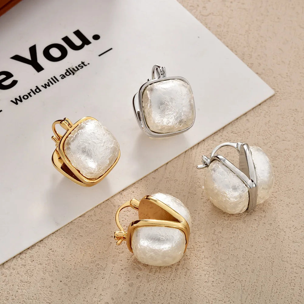 French Light Luxury Double-Sided Pearl Ear Buckles Retro Style Fashion Geometric Ear Studs Snowflake Beads Niche Earrings Women