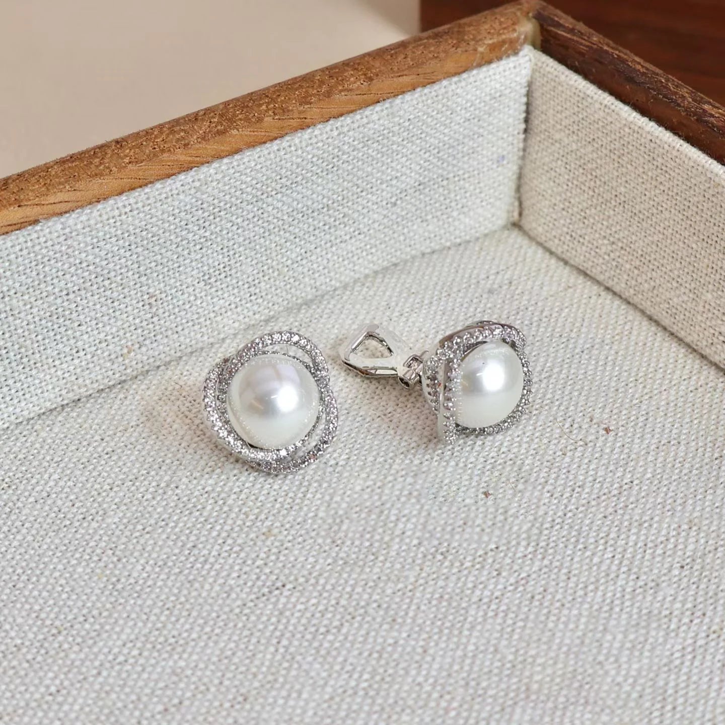 Ladies Heart Shape Imitation Pearl Small Clip-on Earring Fashion Glitter Affordable Wholesale High Quality Jewelry Accessories