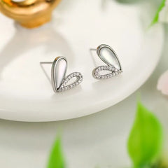 Simple Heart Shaped Minimalistic Stud Earrings for Girls Luxurious Imitation Pearl Jewellry for Women Lady Accessories Wholesale