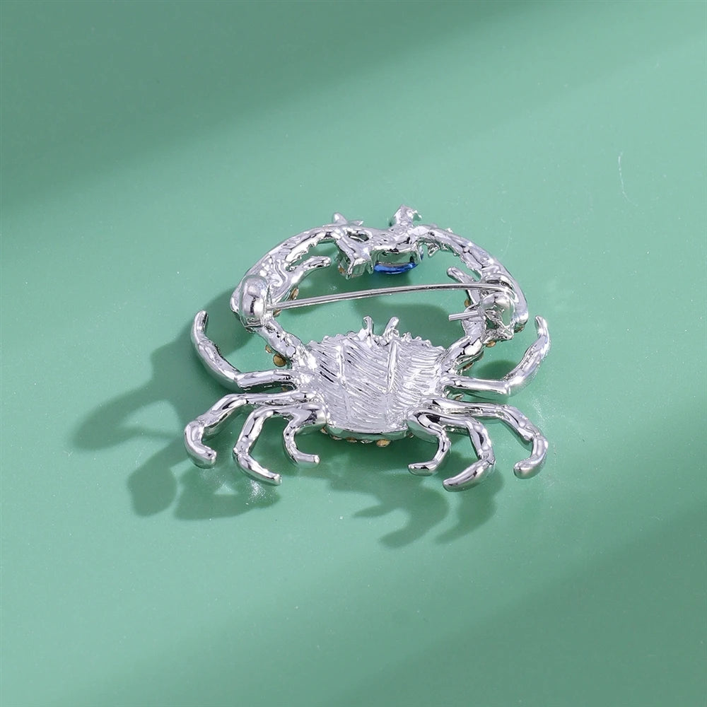 Fashion Animals Rhinestone Crab Elegant Brooches for Girls Stylish Trendy Pins Jewelry for Women Ladies Accessories Wholesale