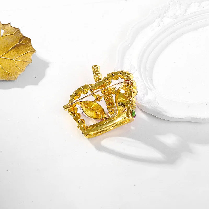 Fashion Glitter Sparkle Rhinestone Crown Luxury Brooches for Girls Sweet Princess Vintage Jewelry for Women Ladies Accessories