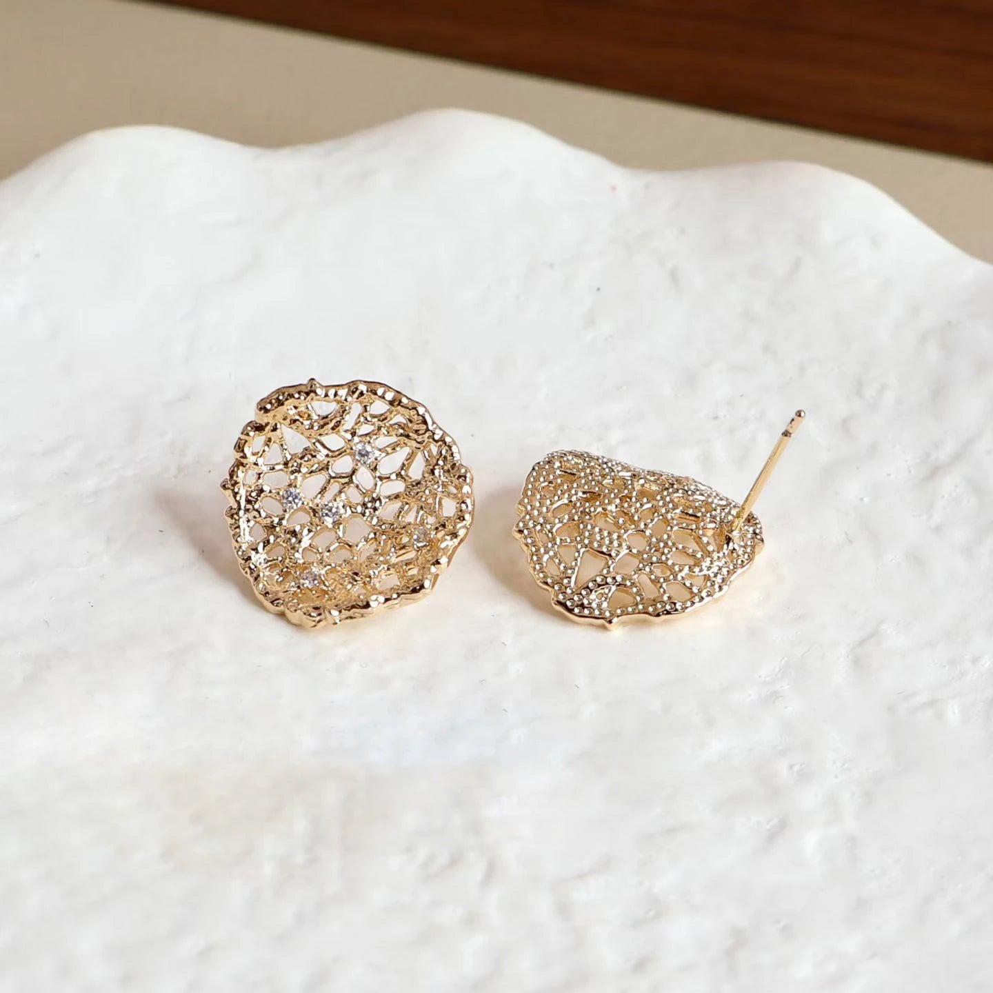 Ladies Flower Heart Shape New Design Small Stud Earring Fashion Trendy Elegant Simple High Quality Bulk Daily Jewelry Accessoy