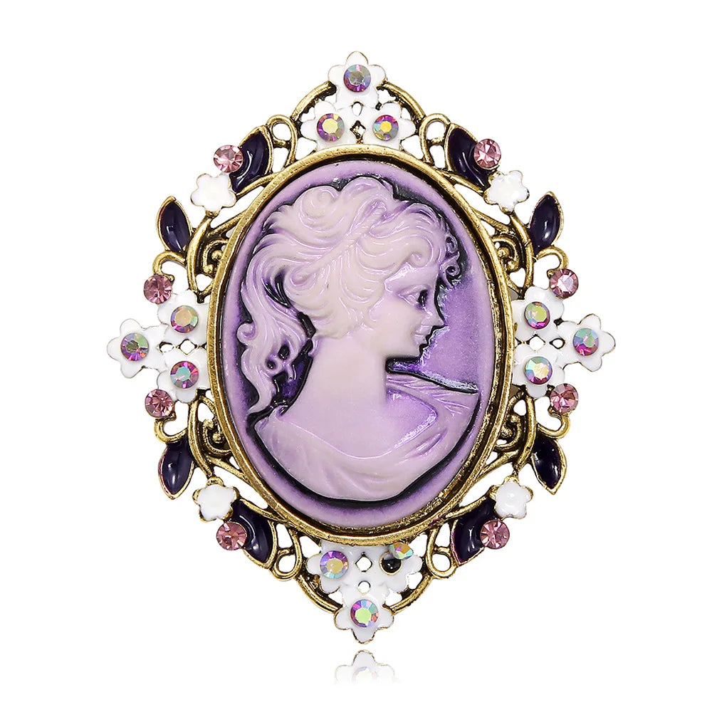 Fashion Luxury Vintage Retro Sweet Brooches for Girls Stylish Trendy Charms Pins Jewelry for Women Ladies Accessories Hot Sale