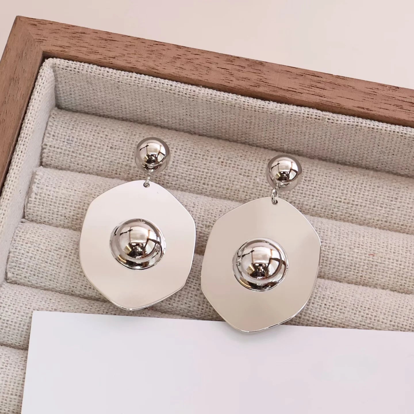 Fashion Trendy Heart Shaped Simple Drop Earrings for Girls Elegant Glamorous Jewelry for Women Ladies Accessories Wholesale