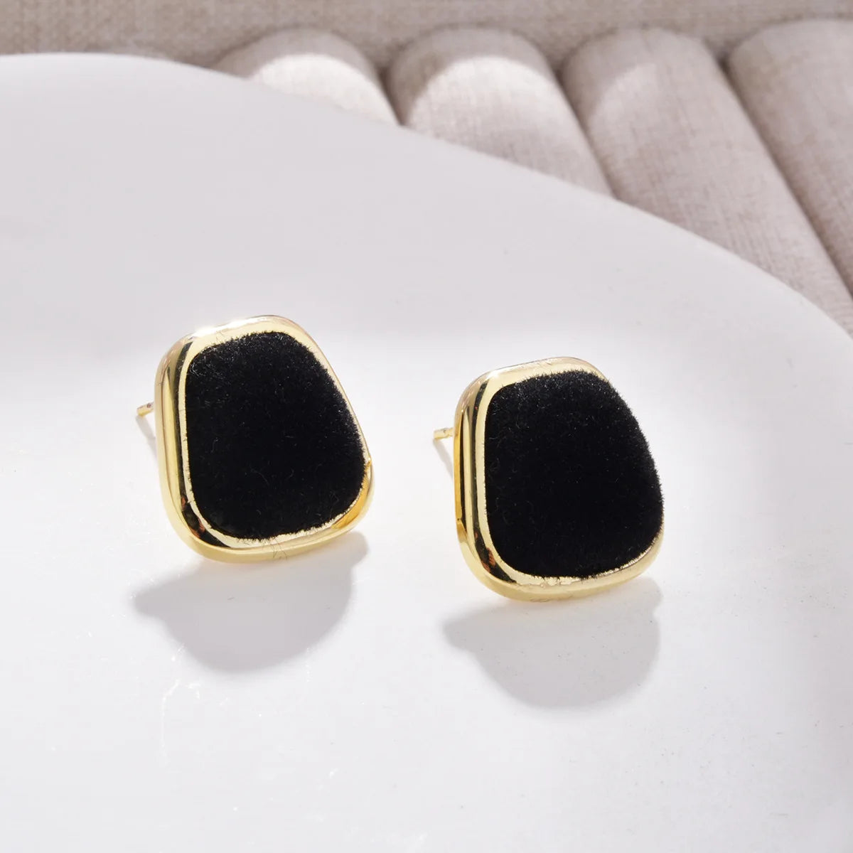 Women's Fashionable Flocking Earrings Studs Irregular Square S925 Silver Needle Retro Elegant High-end Ear Accessories Winter