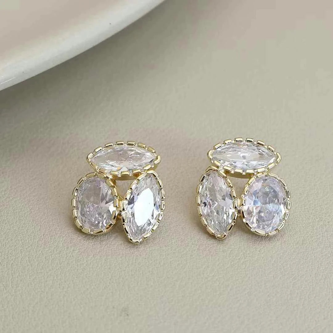 Glitter Sparkle Rhinestone Luxury Stud Earrings for Girls Elegant Simple Fashion Jewellry for Women Ladies Accessories Wholesale