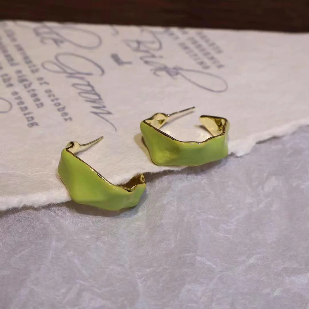 Sweet Solid Color Fashion Simple Minimalistic Hoop Earrings for Girls Charms Trendy Jewelry for Women Ladies Accessories Chic