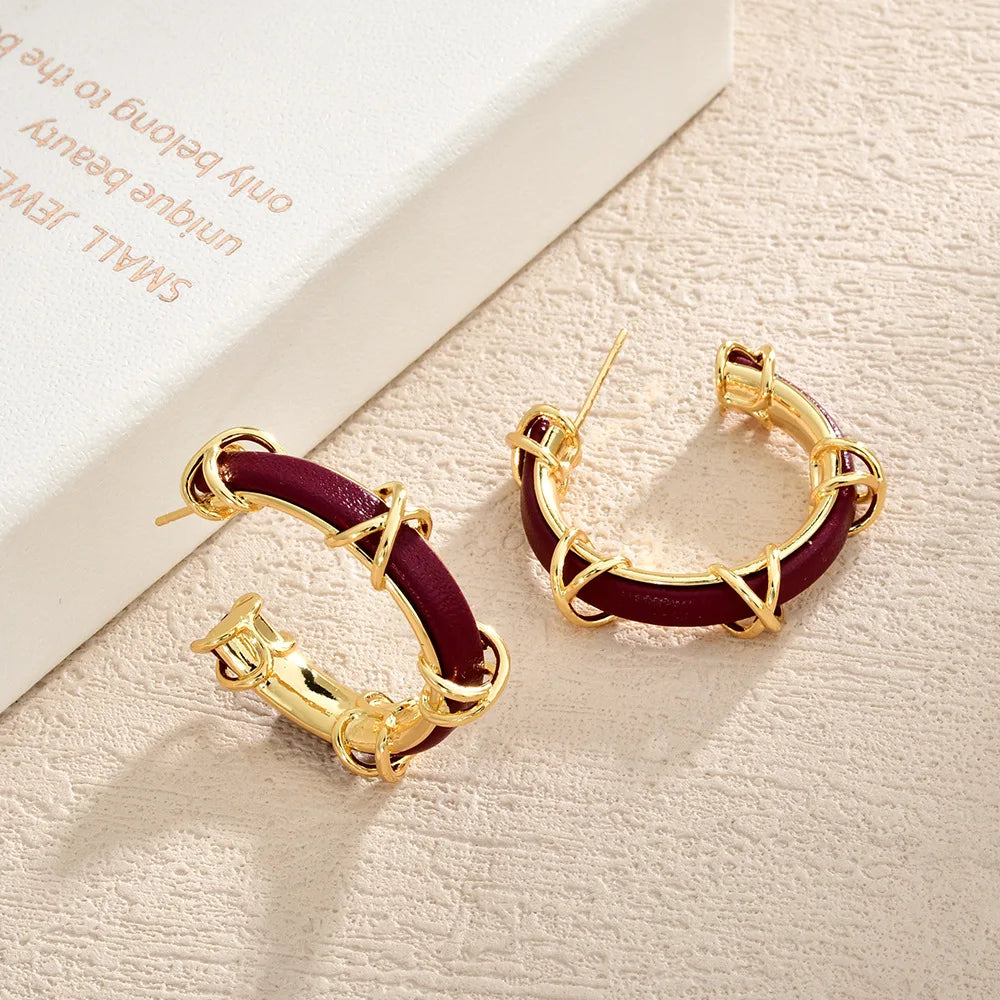 C-shaped Leather Hoop Earrings Women Black Red Round Statement Stud Earrings Fashion Vintage Style Ear Jewelry Gift Wholesale