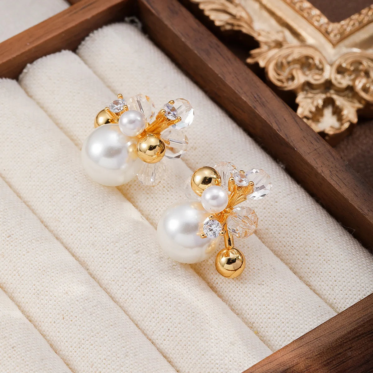 Women White Cut Crystal Flat Beads Half Hole Pearl S925 Silver Stud Earring Elegant Simple Fashion Low MOQ in Stock Jewelry