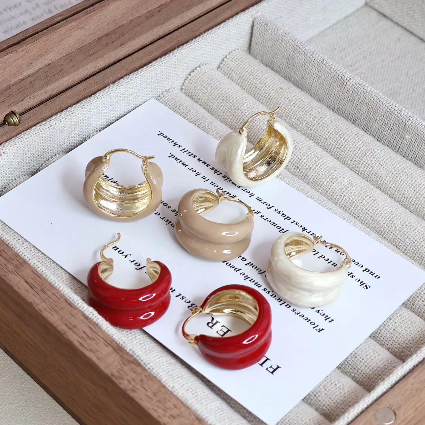 Fashion Simple Minimalistic Classic Red Solid Color Hoop Earrings for Girls Art Deco Charms Jewelry for Women Ladies Accessories