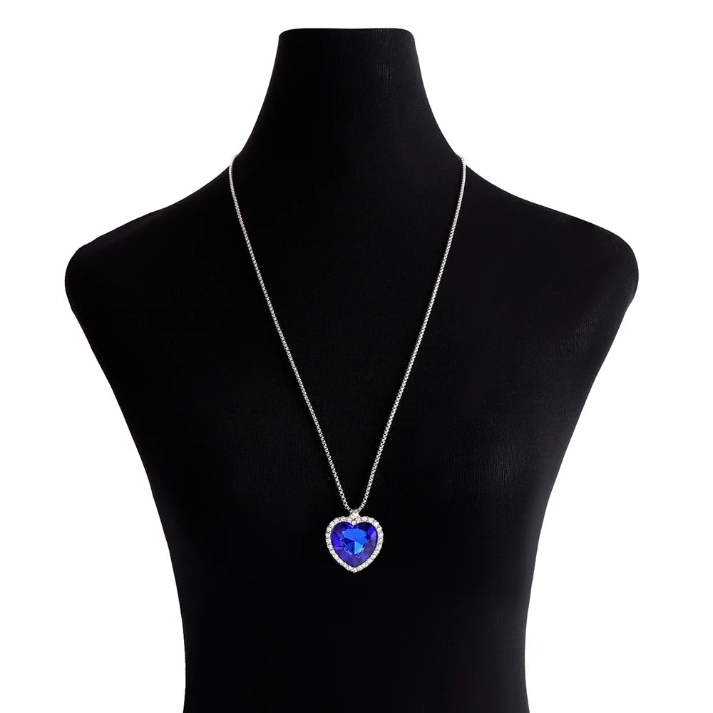Fashion Trendy Stylish Glitter Heart Shaped Sparkle Necklaces for Girls Rhinestone Glamorous Jewelry for Women Ladies Accessory