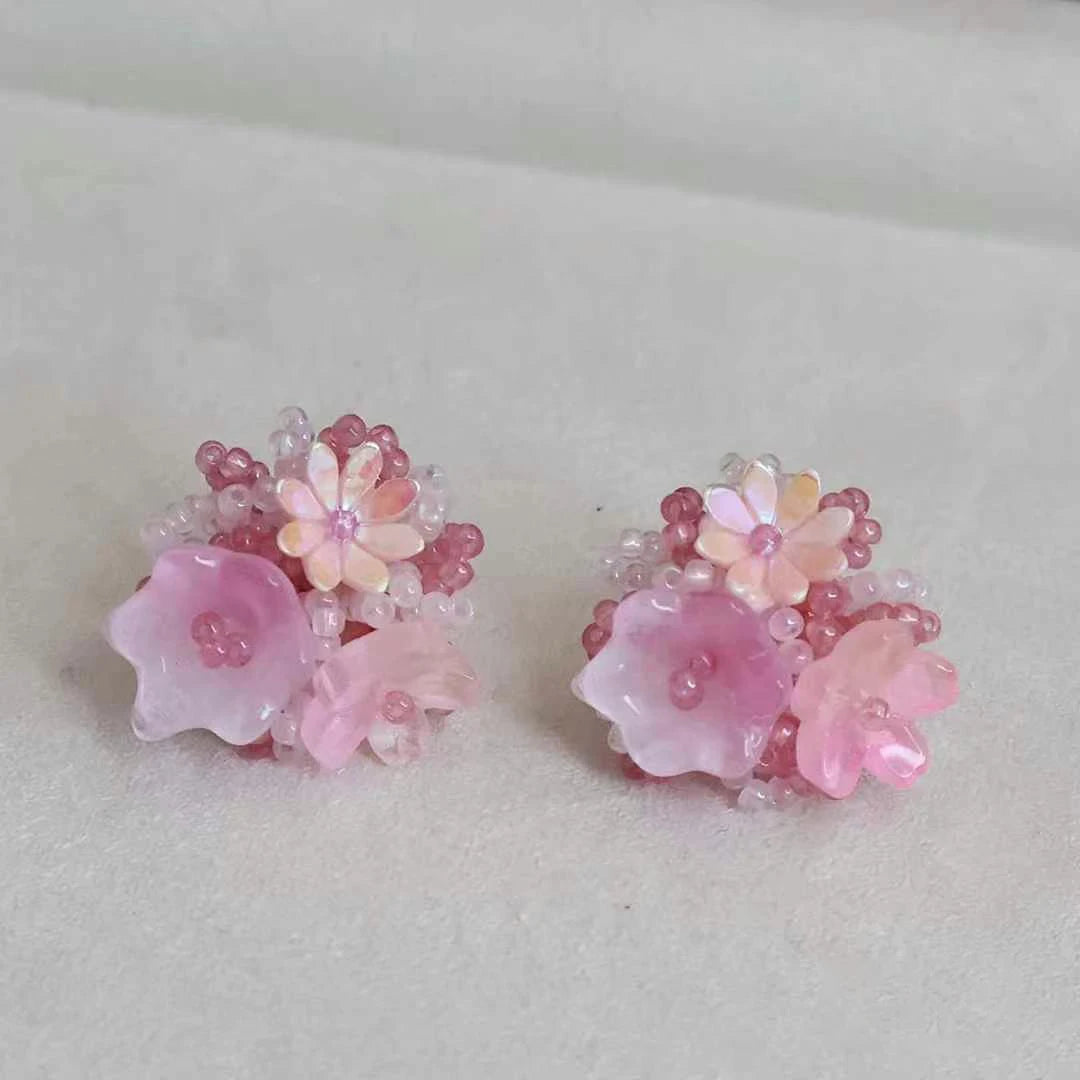 Sweet Fashion Flower Floral Stud Earrings for Girls Cute Trendy Glamorous Jewelry for Women Ladies Accessories Chinese Supplier