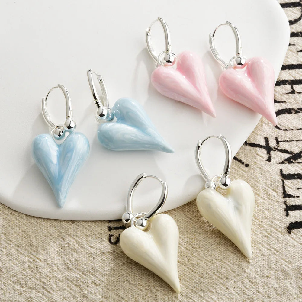 Elegant Enamel Heart Drop Earrings Women Pastel Blue Pink White Earrings Cute Lightweight Fashion Jewelry for Gift Wholesale