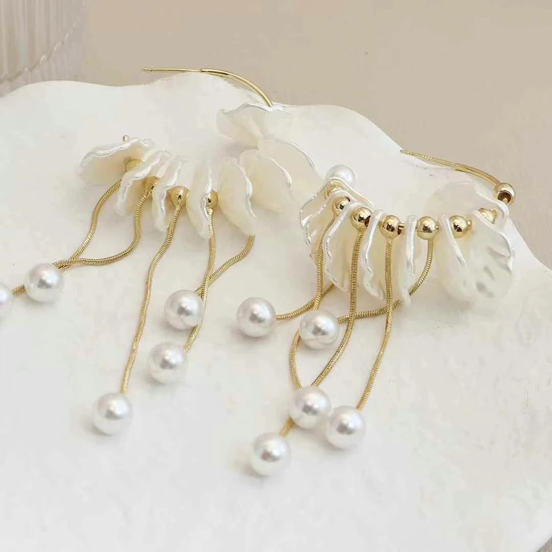 Fashion Elegant Imitation Pearl Flower Drop Earrings for Girls Sweet Luxury Jewelry for Women Accessories Chinese Supplier