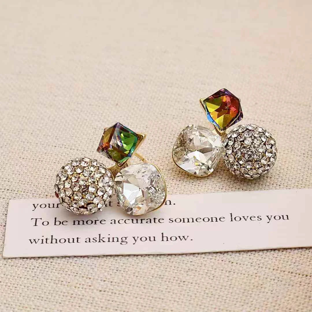 Fashion Glitter Rhinestone Stud Earrings for Girls Glamorous Luxury Jewelry for Women Ladies Accessories Bijuterias Wholesale