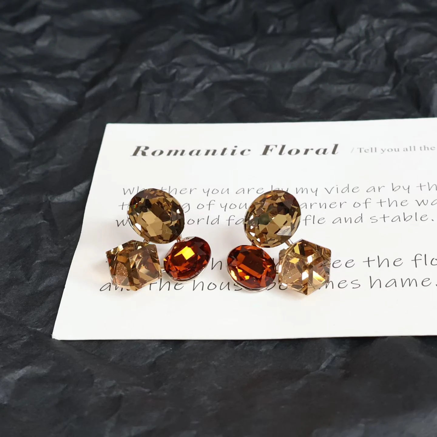 Trendy Stylish Rhinestone Stud Earrings for Girls Luxury Minimalist Jewellry for Women Ladies Accessories Chinese Supplier