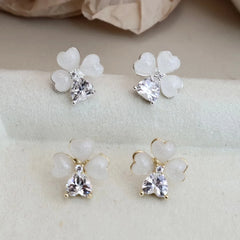 Fashion Glitter Sweet Animals Kitty Cat Stud Earrings for Girls Cute Simple Flower Jewelry for Women Ladies Accessories Chic