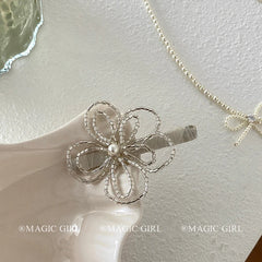 Fashion Chic Flowers Glitter Hair Clips for Girls Trendy Stylish Elegant Cute Sweet Alligators for Women Ladies Hair Accessories