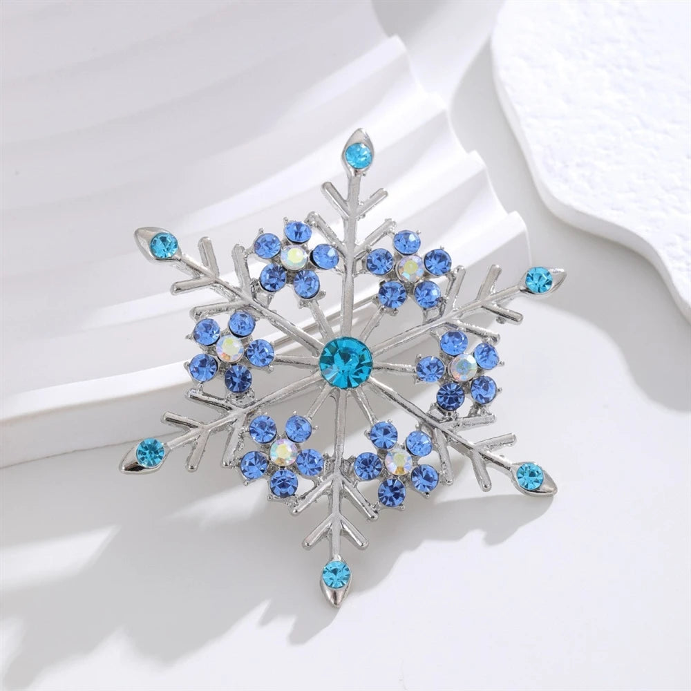 Fashion Snow Flake Sweet Elegent Princess Style Brooches for Girls Cute Glamorous Pins Jewelry for Women Ladies Accessories
