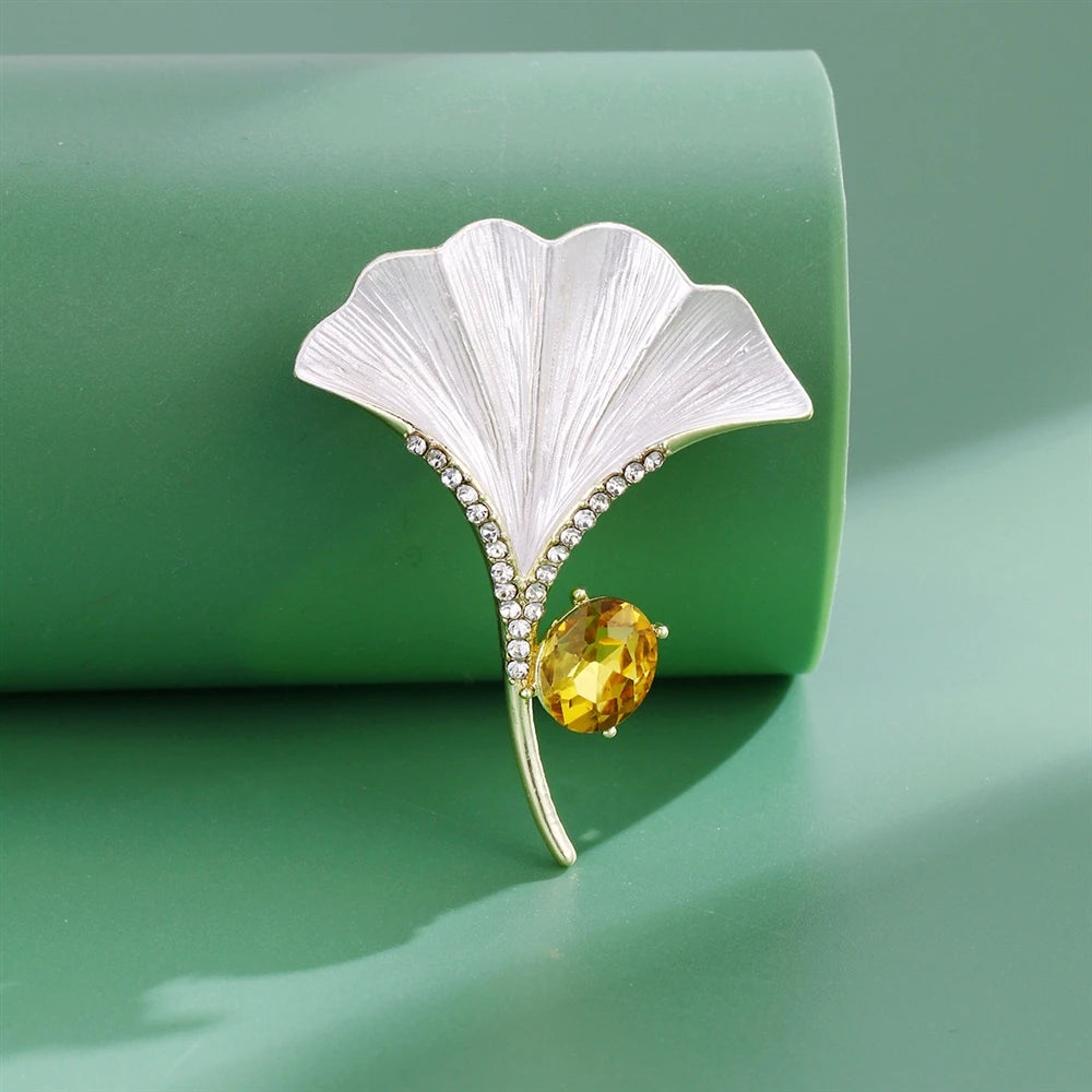 Fashion Plants Gingko Elegant Sweet Brooches for Girls Trendy Stylish Vintage Jewelry for Women Ladies Accessories Wholesale
