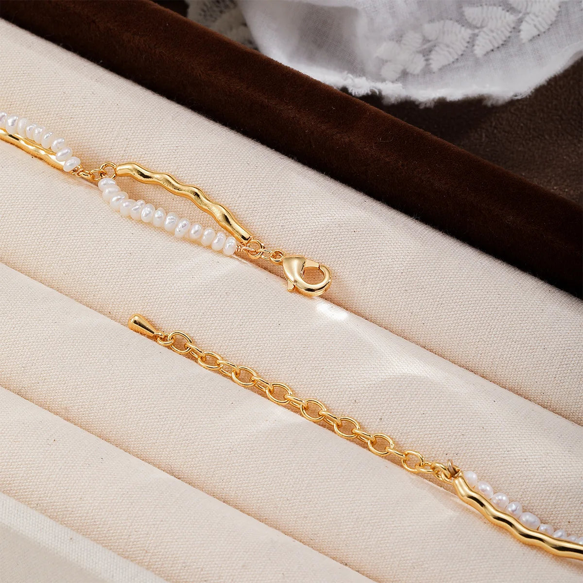 Fashion Freshwater Pearl 18K Gold Plated Elegant Classic Bracelets for Girls Jewelry for Women Ladies Wholesale China Factory