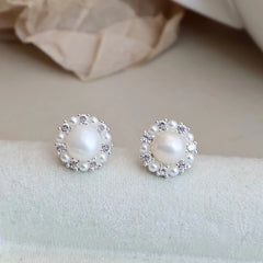 Elegant Simple Minimalistic Imitation Pearl Stud Earrings for Girls Sweet Cute Jewelry for Women Ladies Accessories Chic