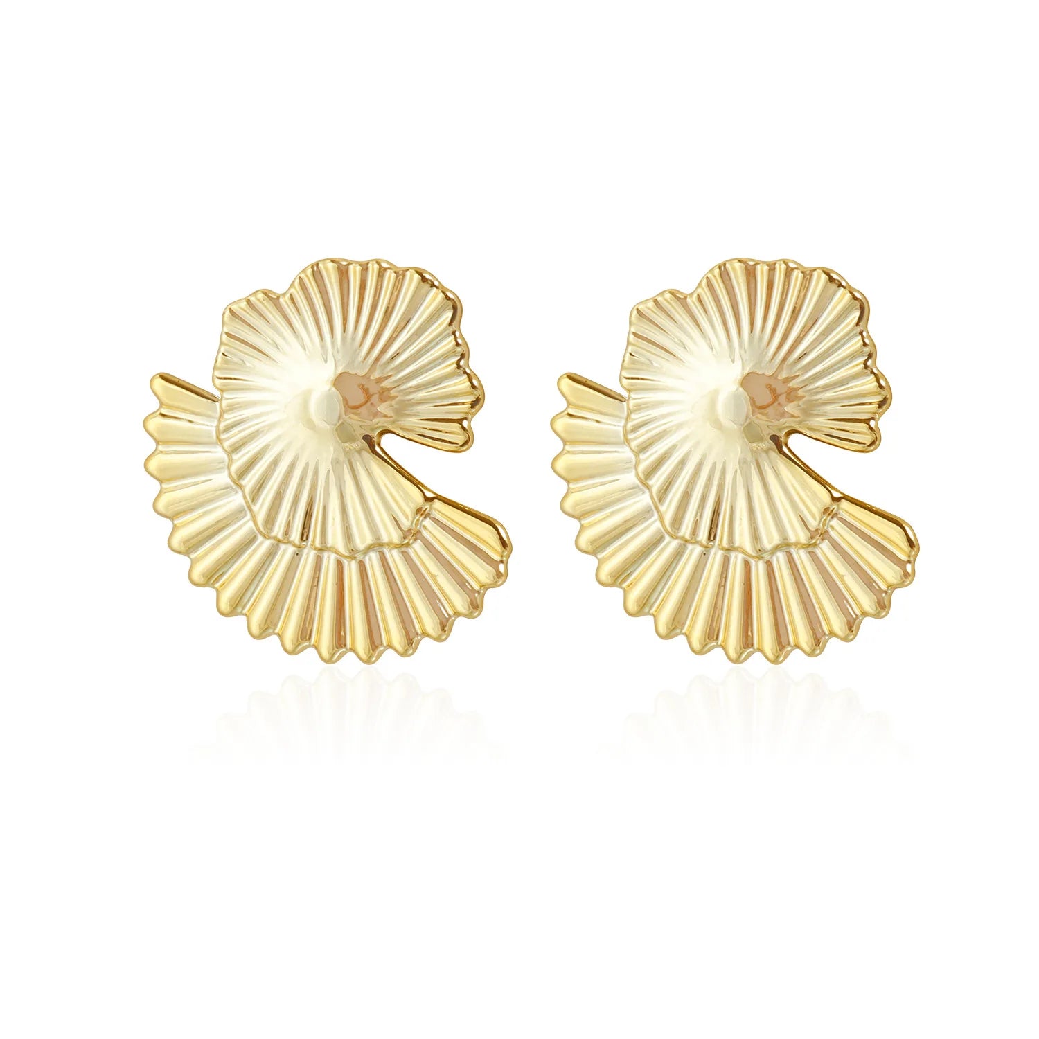 European and American Style Bold Dainty Luxury Drop Earrings for Girls Elegant Glamorous Jewelry for Women Ladies Accessories