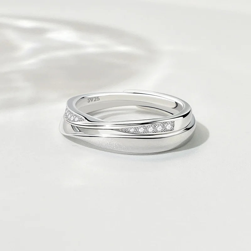 Mobius Strip Couple Rings A Pair of Copper Silver-Plated Fashionable and Trendy Female Male Ring for Gift Accessories Wholesale