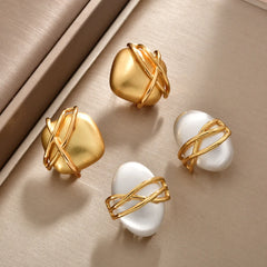 Female Niche Fashion Stud Earrings Geometric Wrapped Brushed-look Earrings for Women High-end Elegant Fashion Earrings Wholesale