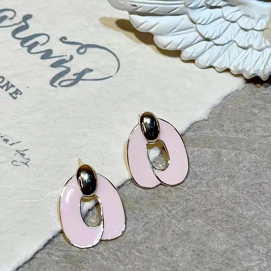 Fashion Simple Minimalistic Solid Color Trendy Hoop Earrings for Girls Cute Retro Vintage Jewelry for Women Ladies Accessories