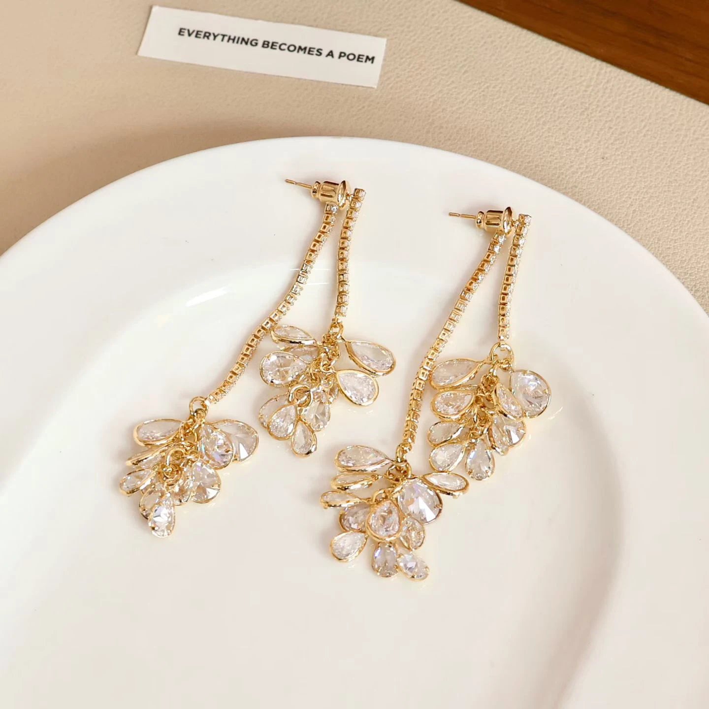 Luxury Fashion Trendy Stylish Tassel Drop Earrings for Girls Sweet Elegant Flower Jewelry for Women Ladies Accessories Wholesale