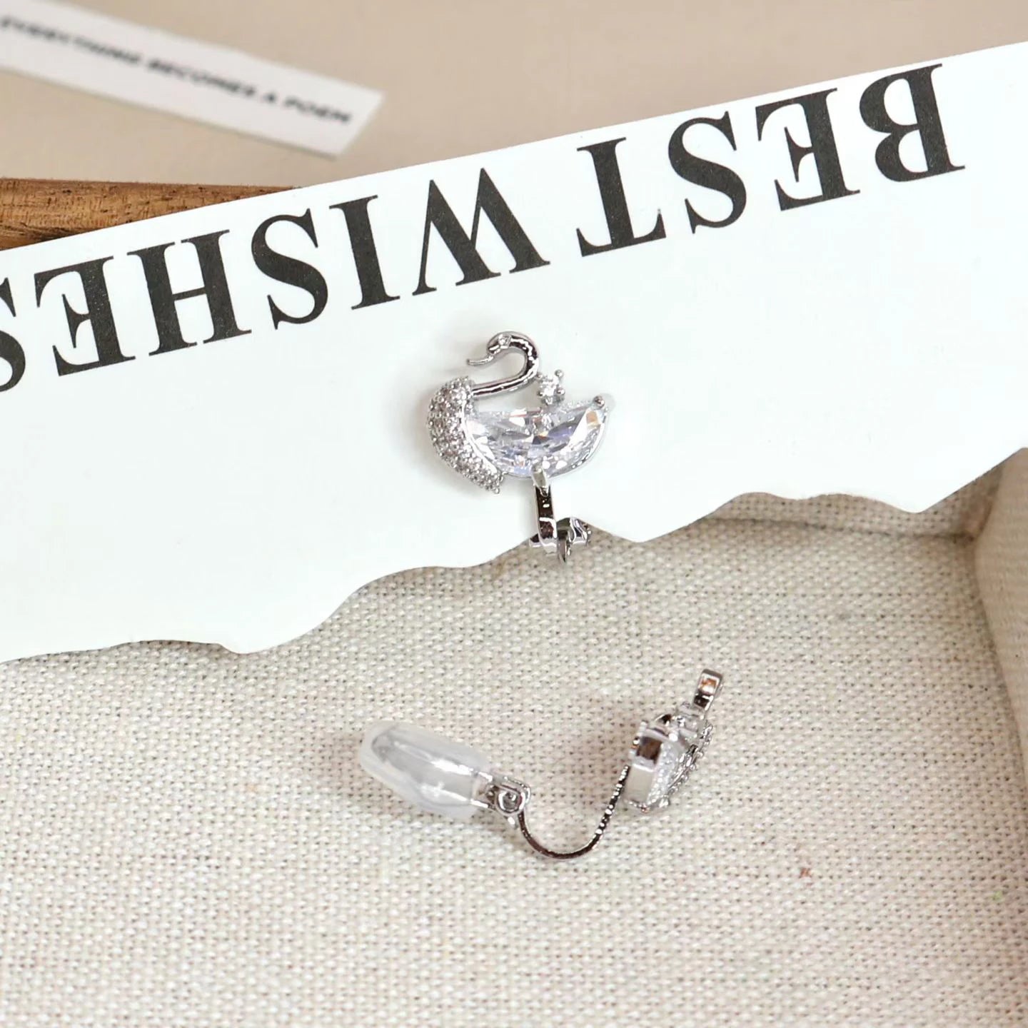 Women Swan Shape New Design Latest Small Clip-on Earring Fashion Elegant Charms Dainty Bulk Jewelry Accessories for Causal Daily