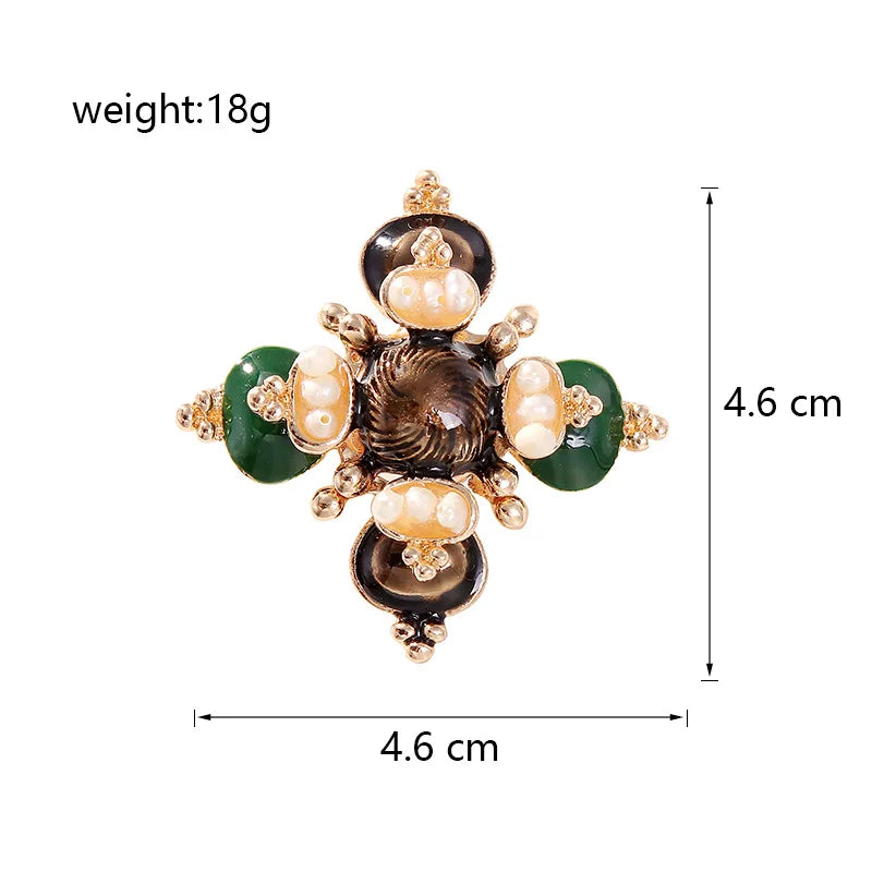 Fashion French Style Vintage Retro Elegant Brooches for Girls Graceful Pins Jewelry for Women Ladies Accessories New Design